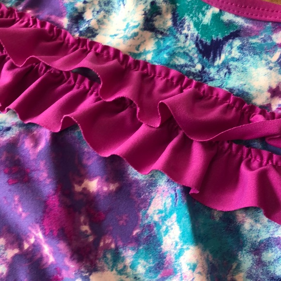 + THE CHILDREN’S PLACE + One Piece Bathing Suit - Picture 2 of 6